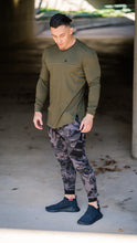 Load image into Gallery viewer, YoungLA 3 Stripe Fitted Jogger Pants 221