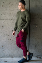 Load image into Gallery viewer, YoungLA 3 Stripe Fitted Jogger Pants 221
